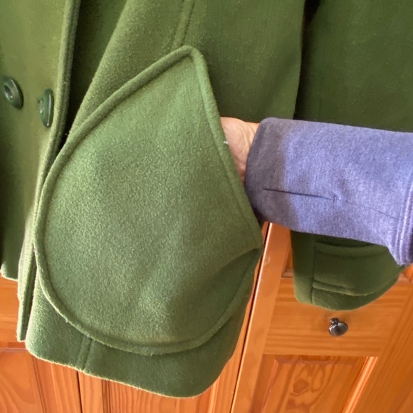 Grass Green Wool Peacoat Ensemble EUT - Picture 10 of 16
